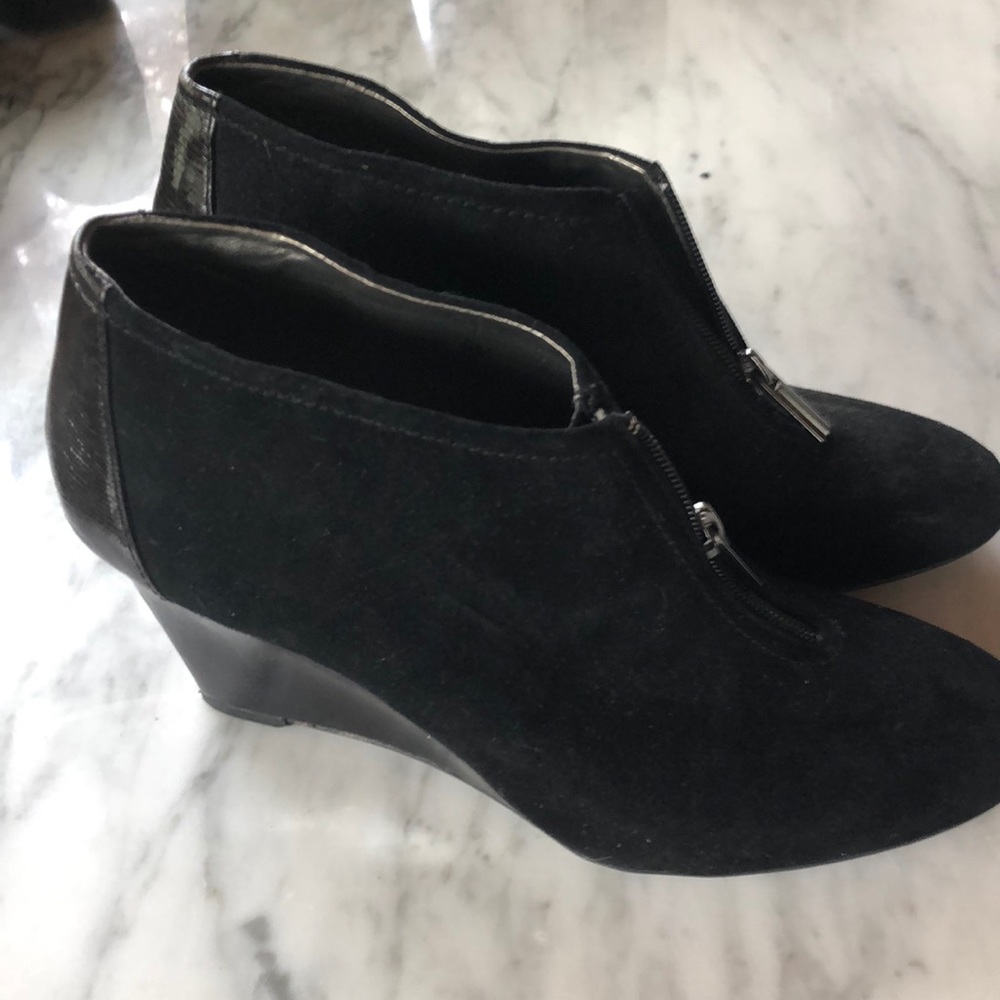 Bandolino Black Booties 8